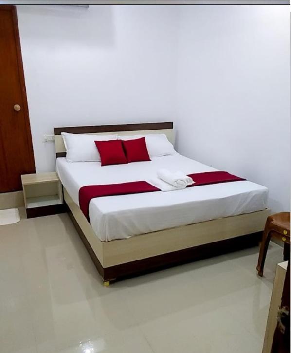 Tharavad Residency Hotel Iritti Ngoại thất bức ảnh