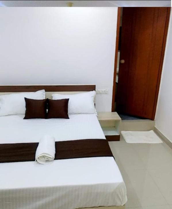 Tharavad Residency Hotel Iritti Ngoại thất bức ảnh