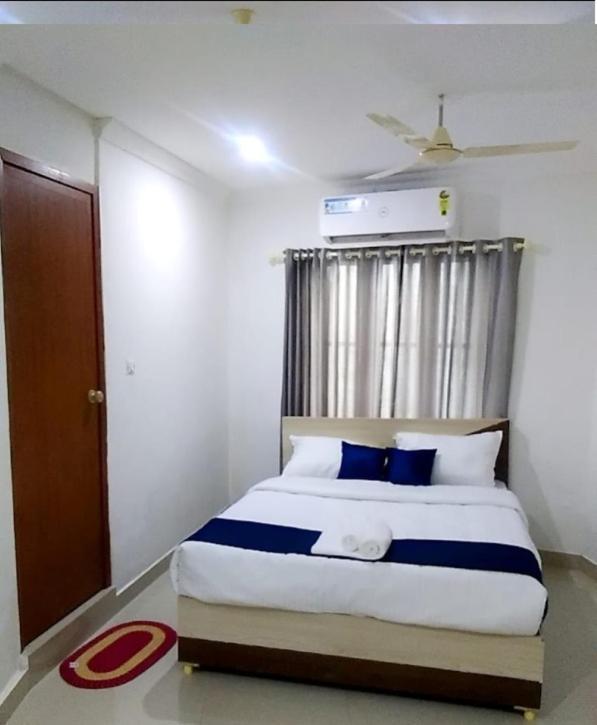 Tharavad Residency Hotel Iritti Ngoại thất bức ảnh